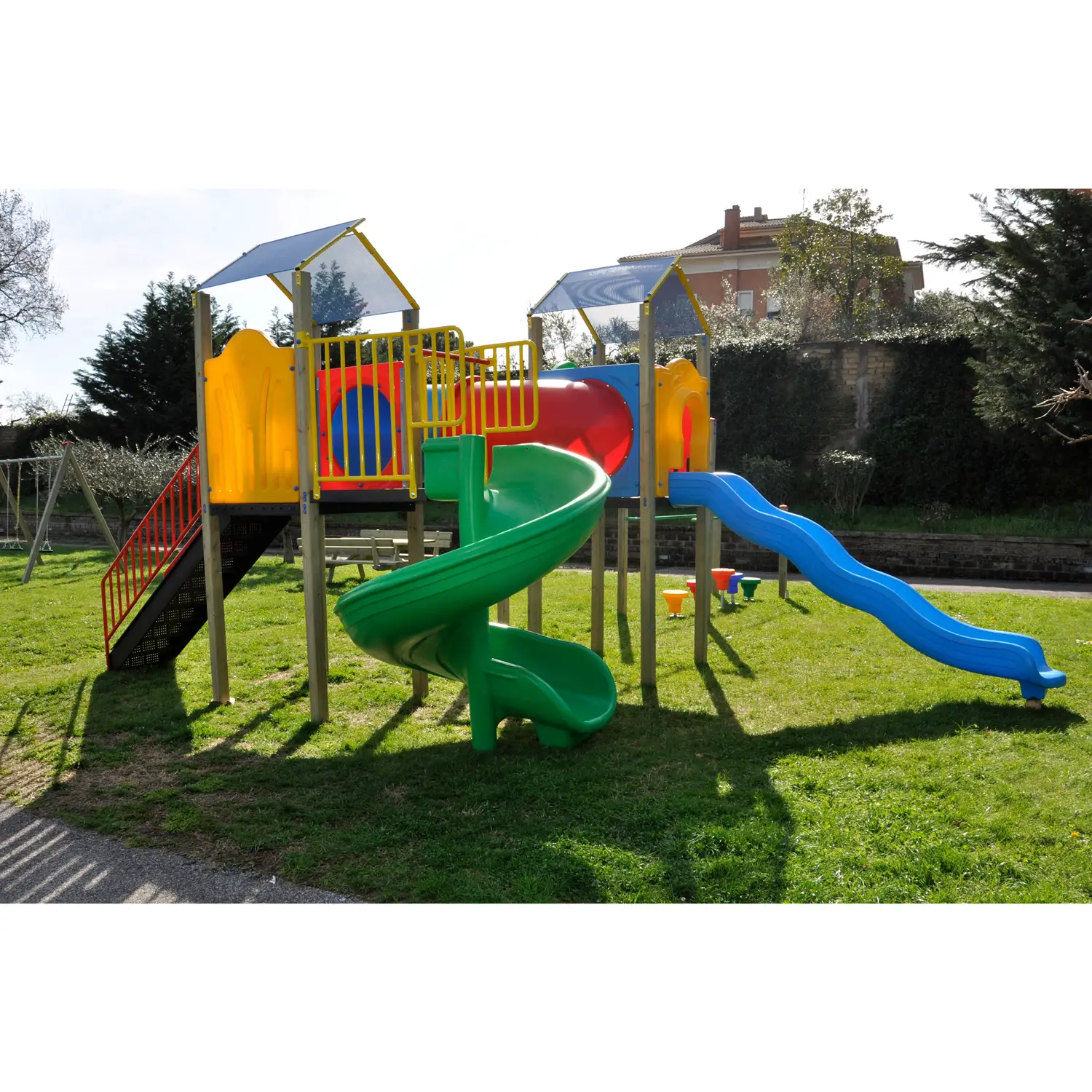 Playground Castello per Parchi – Con Scivolo Elicoidale e Scivolo a Onda - Playgrounds e giostre