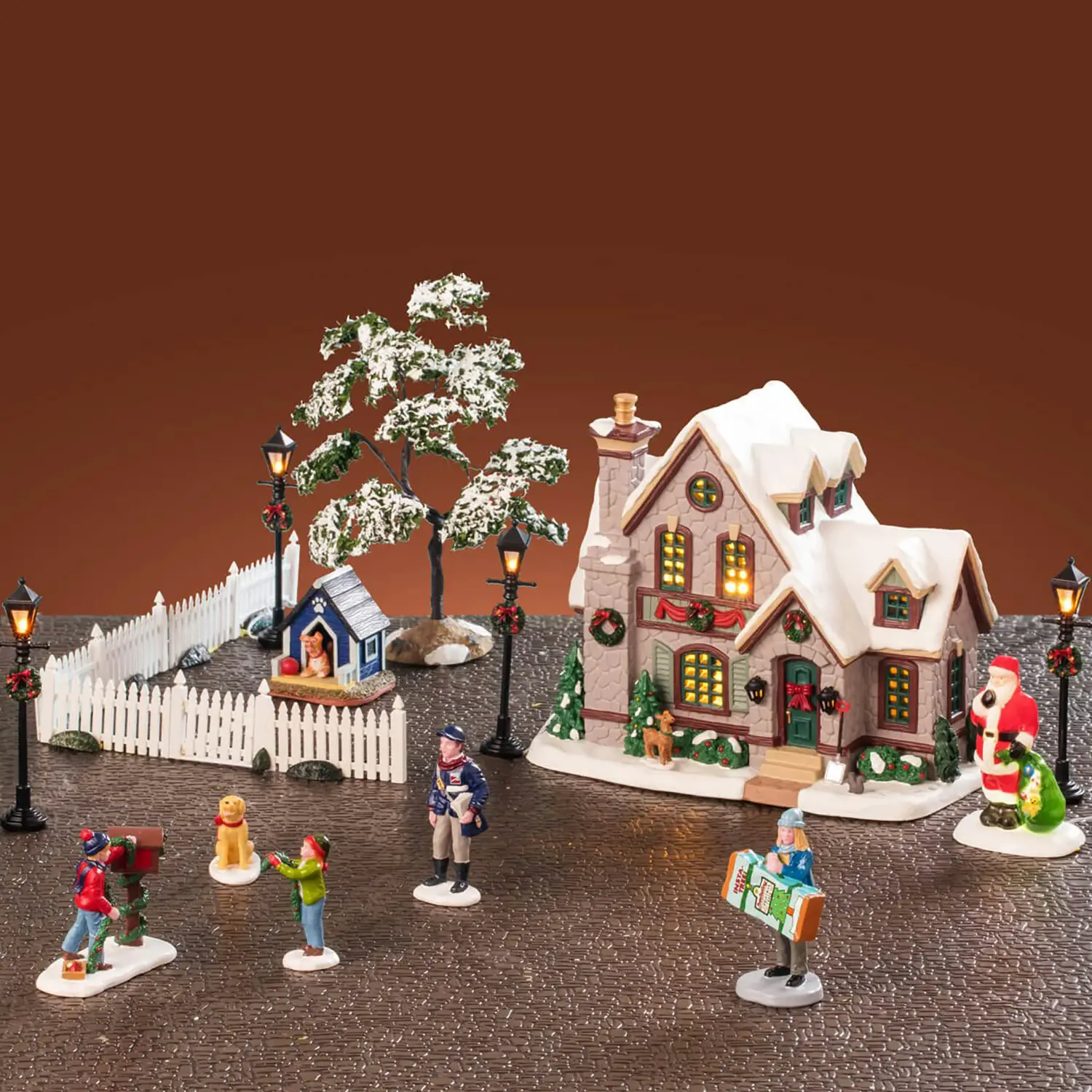 White Christmas Set Lemax – Casa Innevata con Babbo Natale e Luci - scene e villaggi